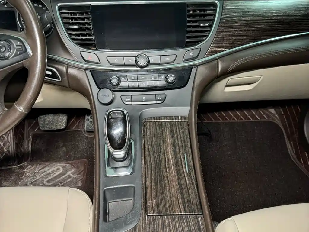 Buick LaCrosse — миниатюра 6
