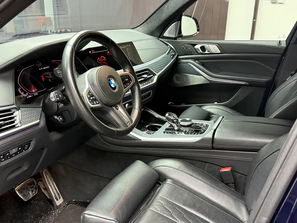 BMW X7 — миниатюра 9