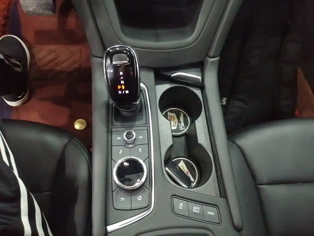 Cadillac XT5 — миниатюра 14