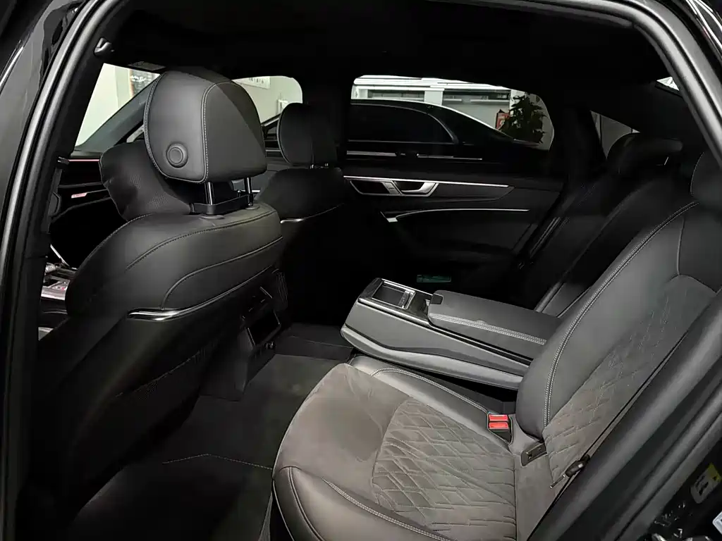 Audi A6L — миниатюра 15