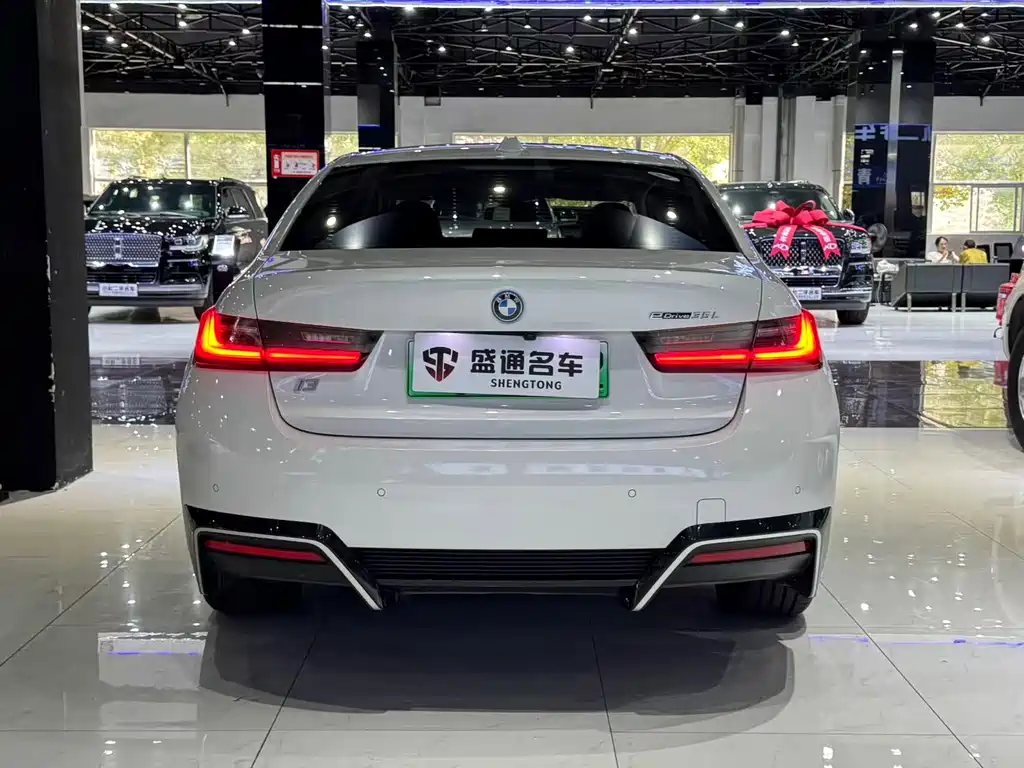 BMW i3 — миниатюра 4