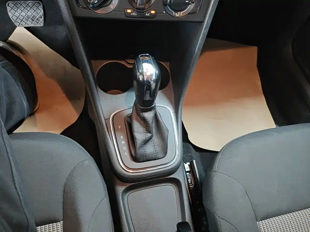 Volkswagen Polo — миниатюра 14