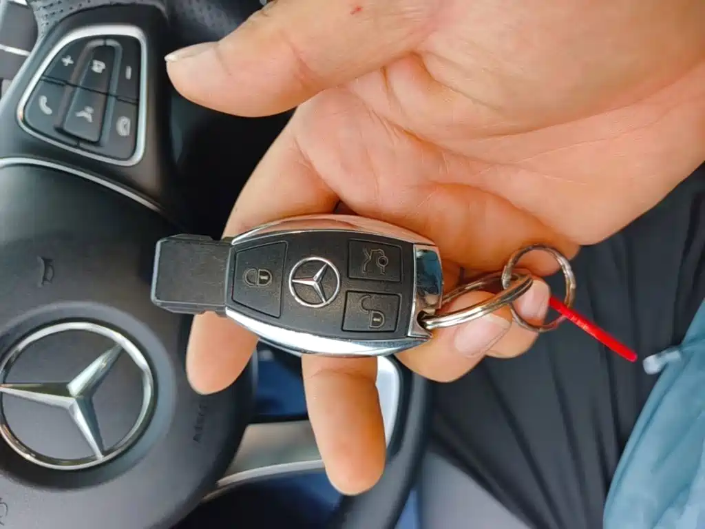 Mercedes-Benz C-Class (Import) — миниатюра 9