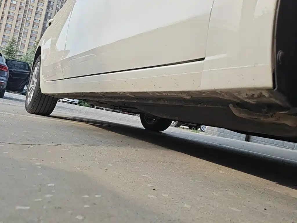 Buick Excelle — миниатюра 21