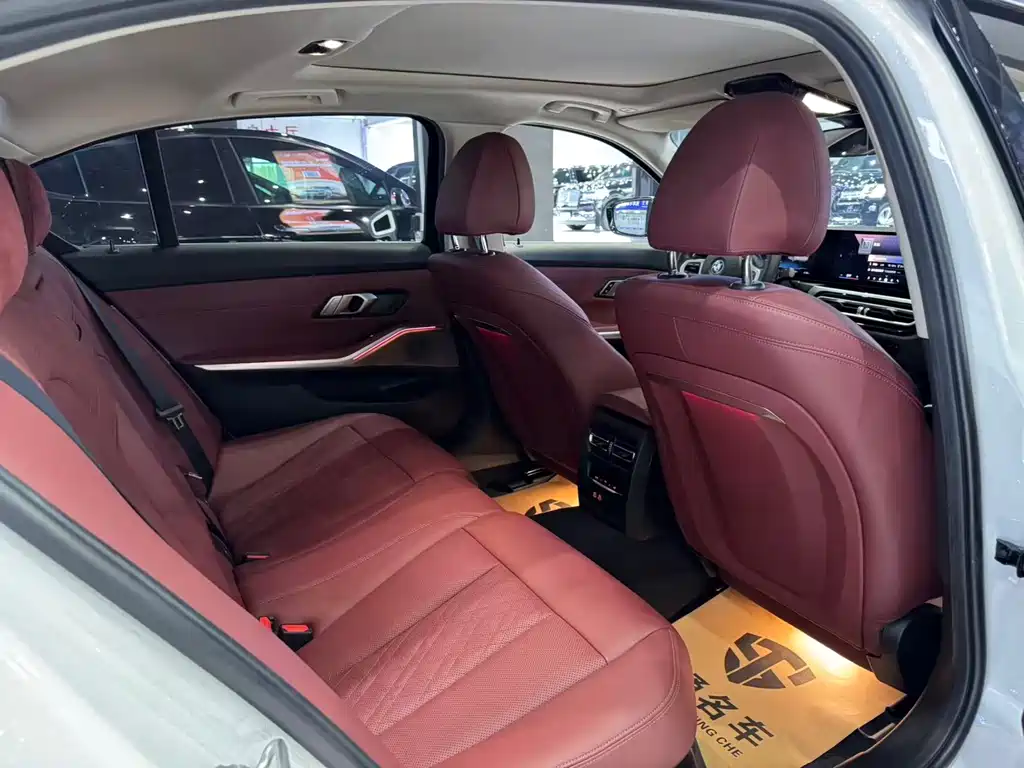 BMW i3 — миниатюра 14