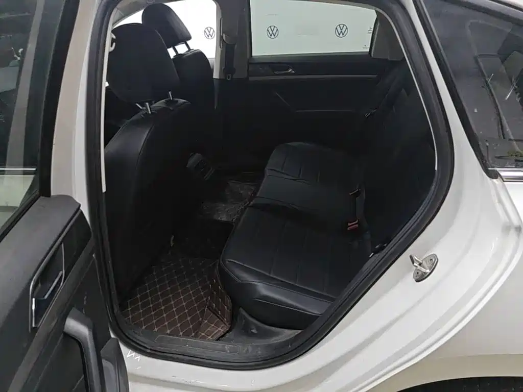 Volkswagen Lavida — миниатюра 17