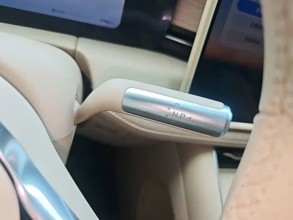 AITO AITO M5 — миниатюра 14