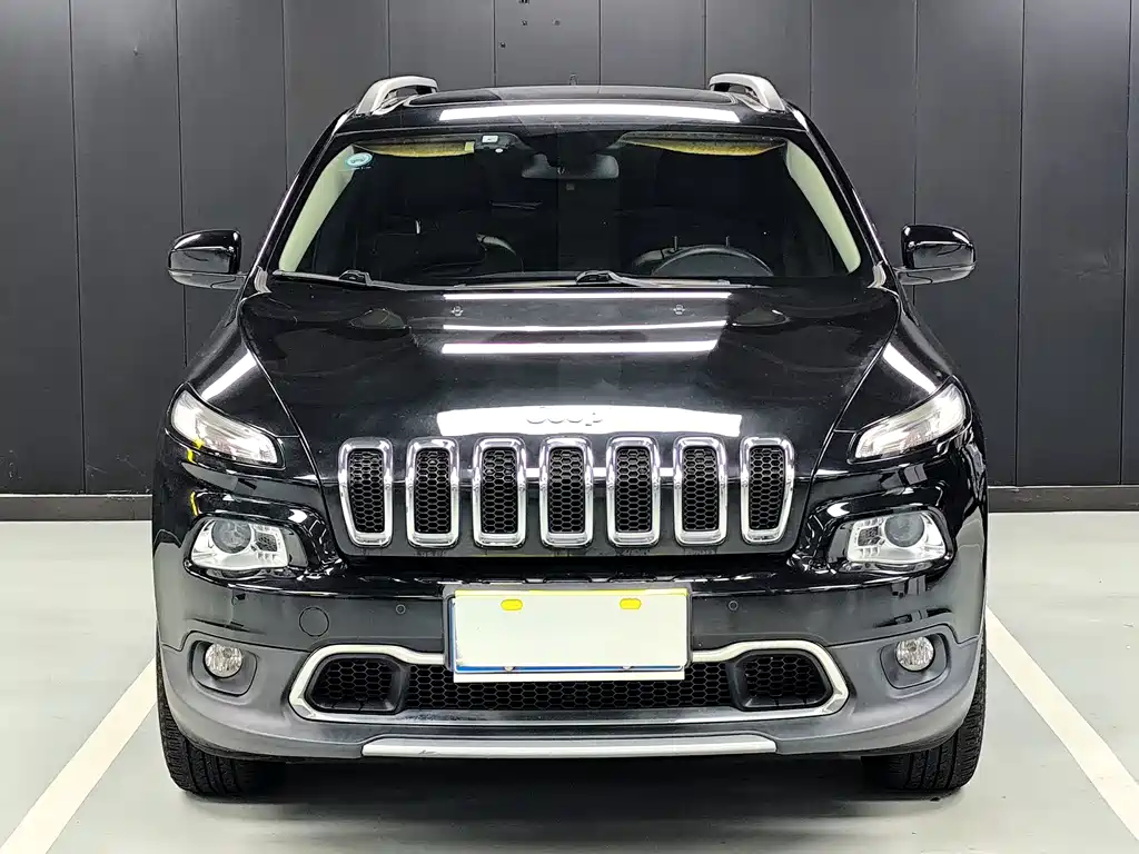 Jeep Cherokee — миниатюра 2