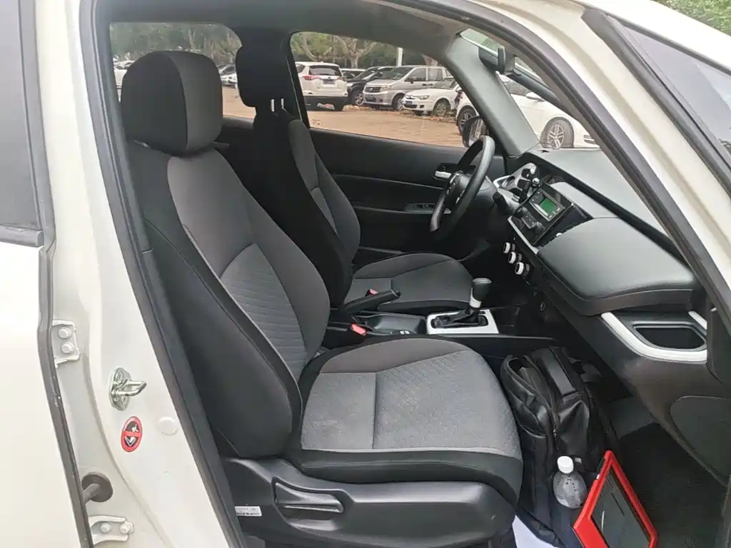 Honda Fit — миниатюра 25