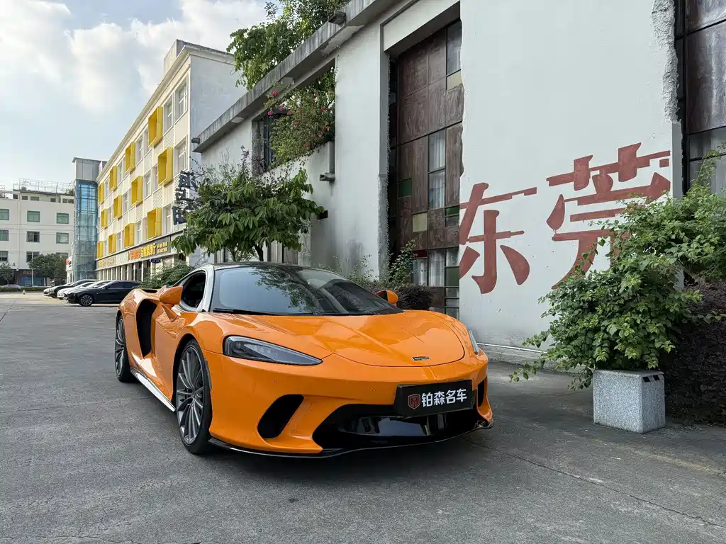 McLaren GT — миниатюра 4
