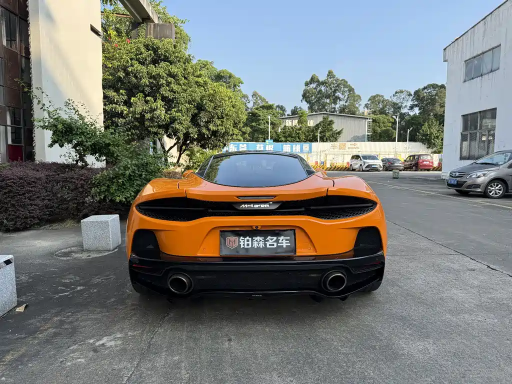 McLaren GT — миниатюра 6