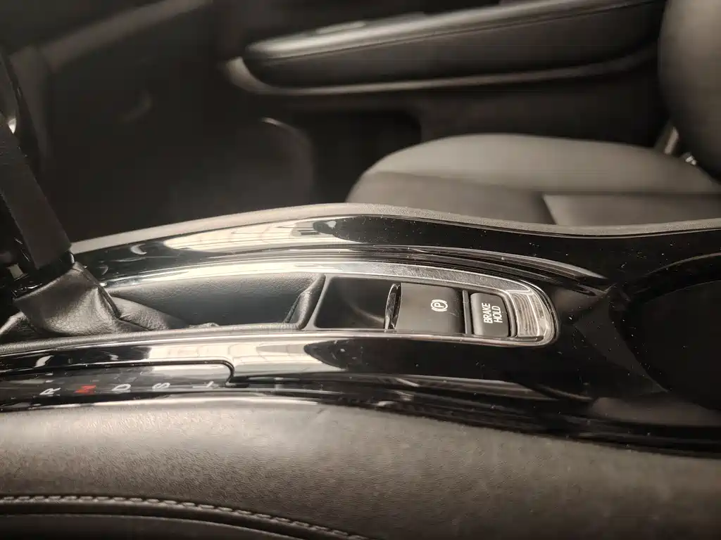 Honda Vezel — миниатюра 15