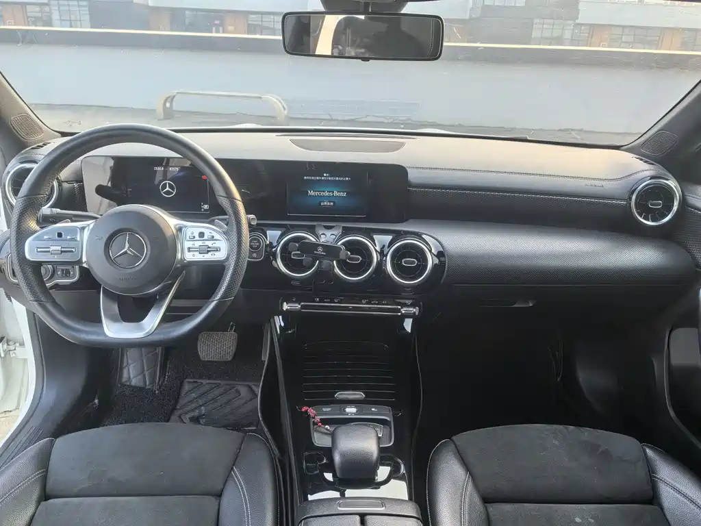MERCEDES-BENZ A CLASS