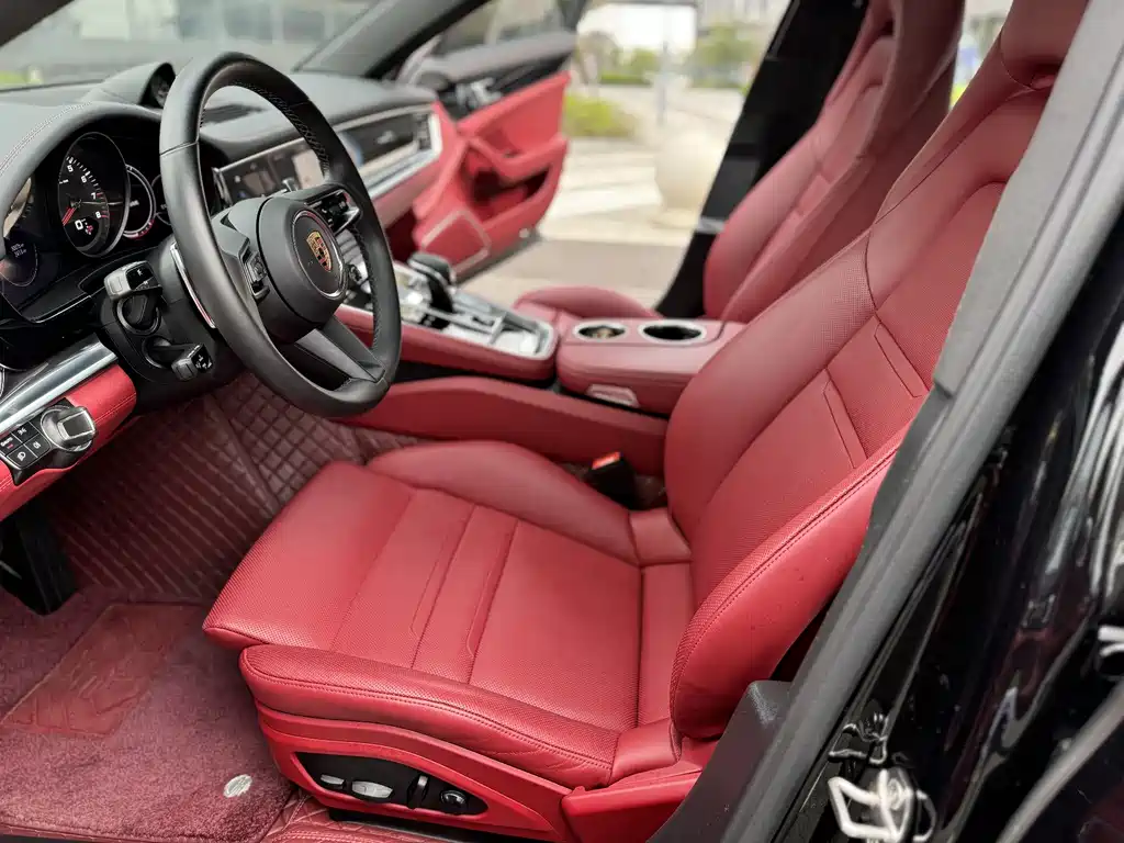Porsche Panamera 2013 Panamera Platinum Edition 3.6L
