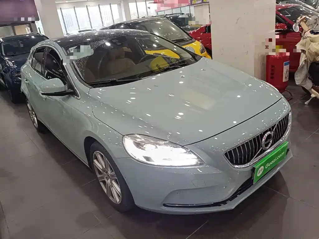 Volvo V40 — миниатюра 4