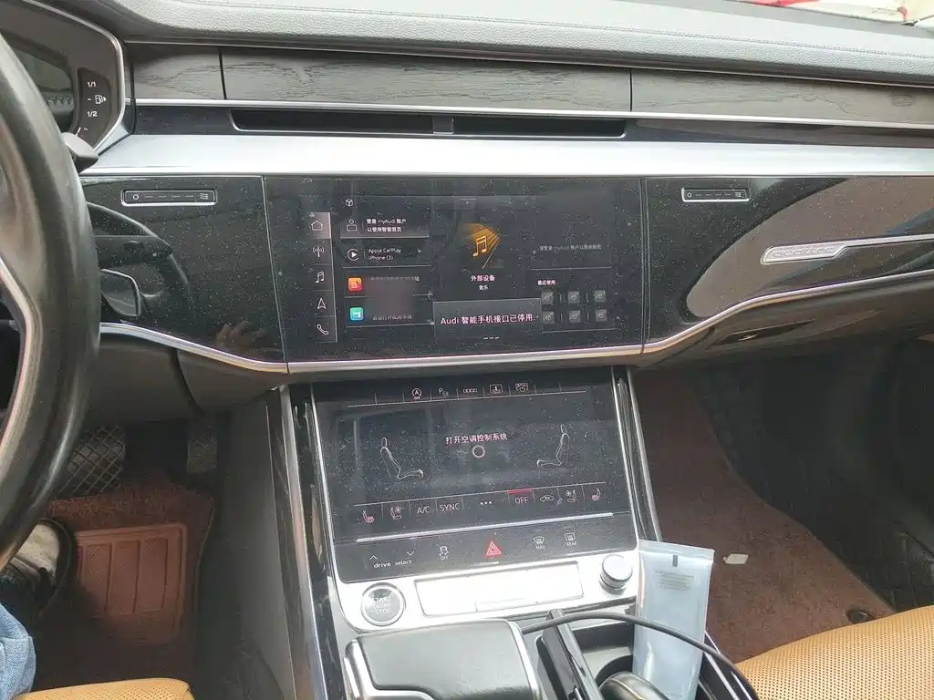 Audi A8 — миниатюра 6