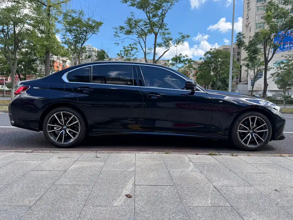 BMW 3 Series — миниатюра 8