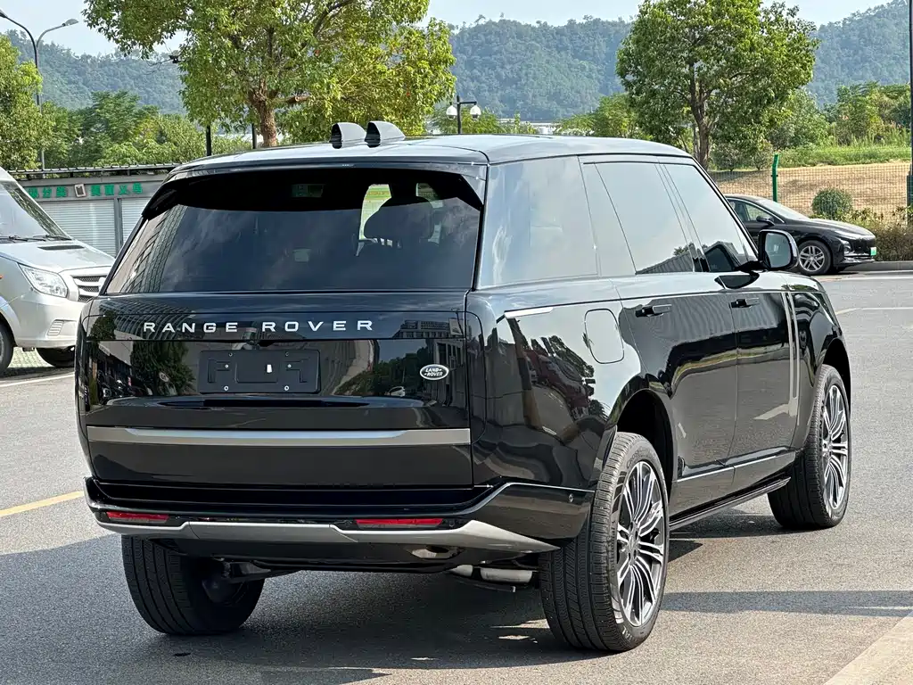 Land Rover Range Rover — миниатюра 3