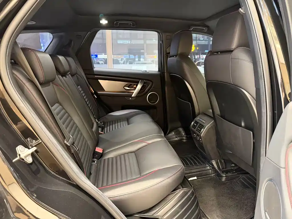 LAND ROVER DISCOVER SPORTS