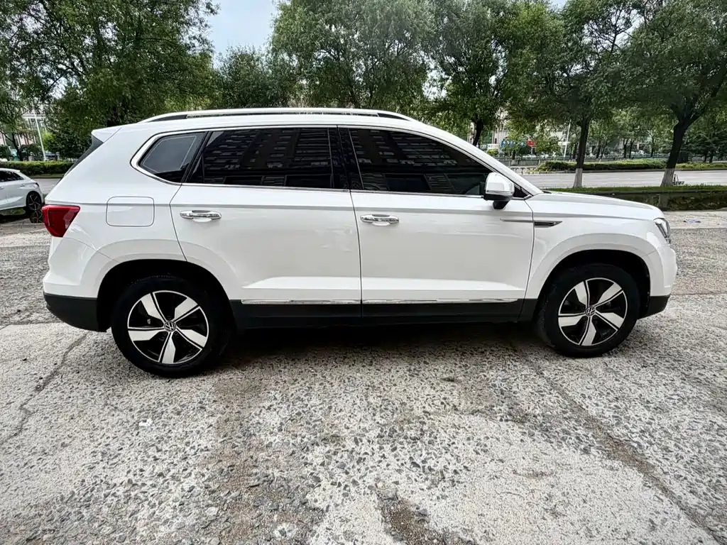 Volkswagen Tharu 2021 280TSI Luxury