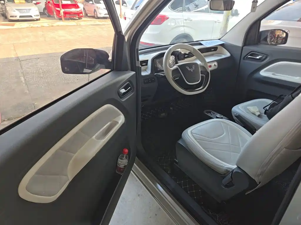 Wuling MINIEV — миниатюра 16