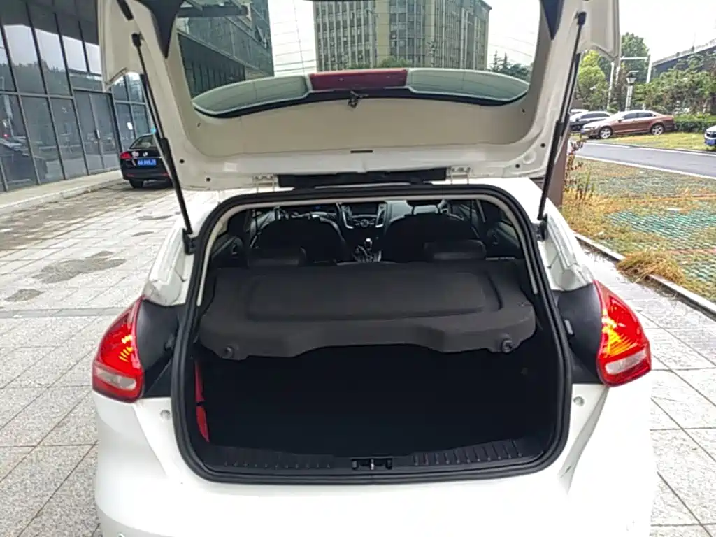 Ford Focus — миниатюра 19