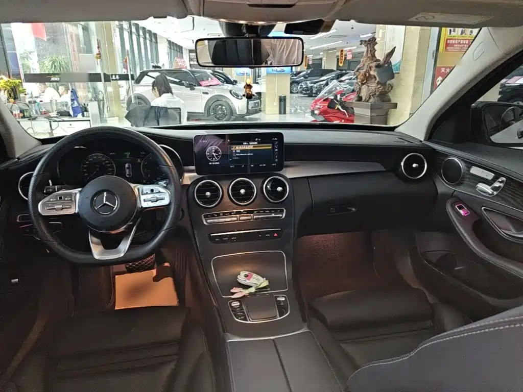Mercedes-Benz C-Class — миниатюра 10