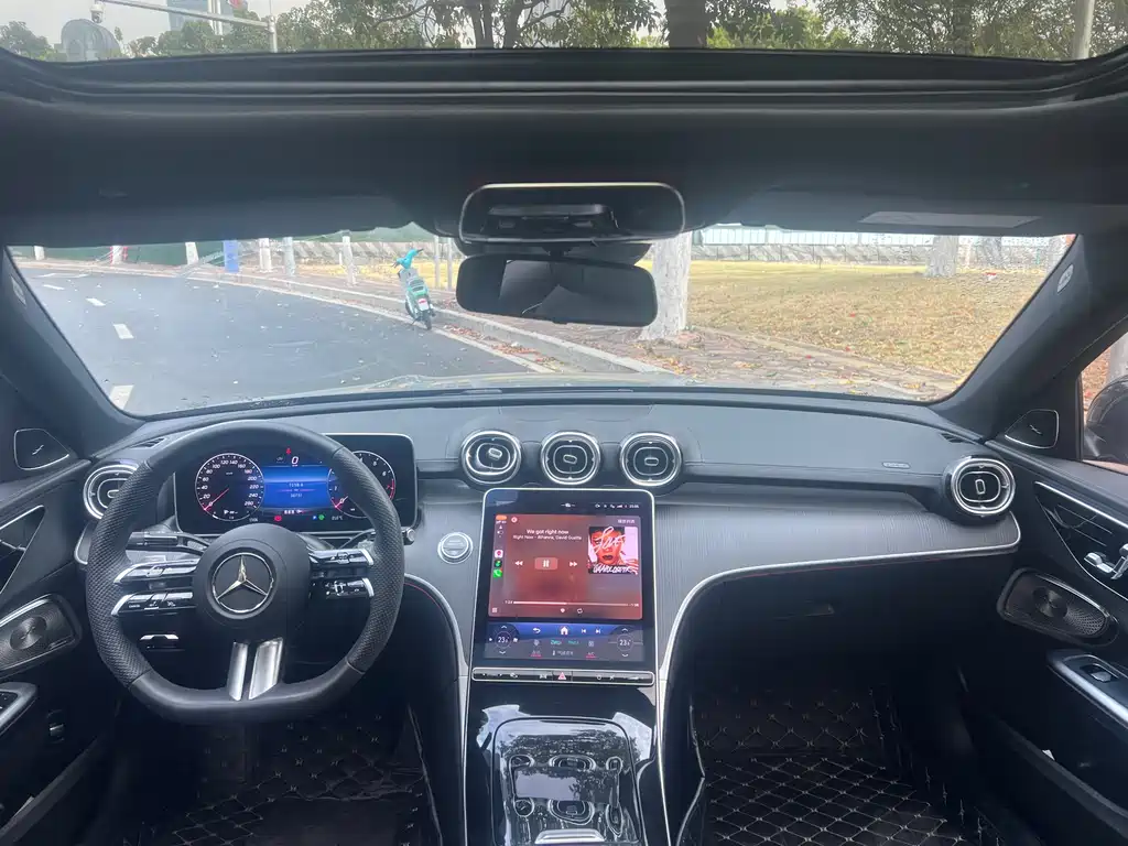 MERCEDES-BENZ C CLASS