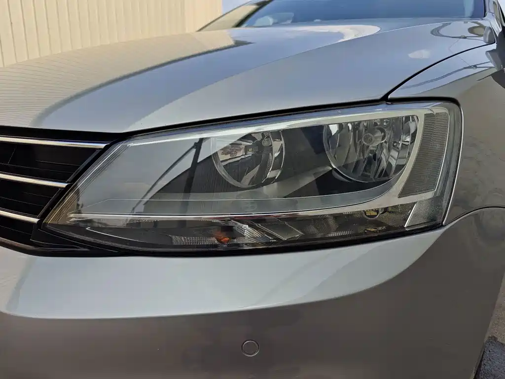 Volkswagen Sagitar — миниатюра 35