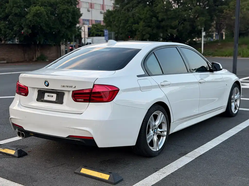 BMW 3 Series — миниатюра 5