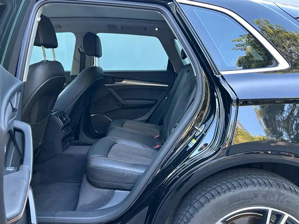 Audi Q5L — миниатюра 12