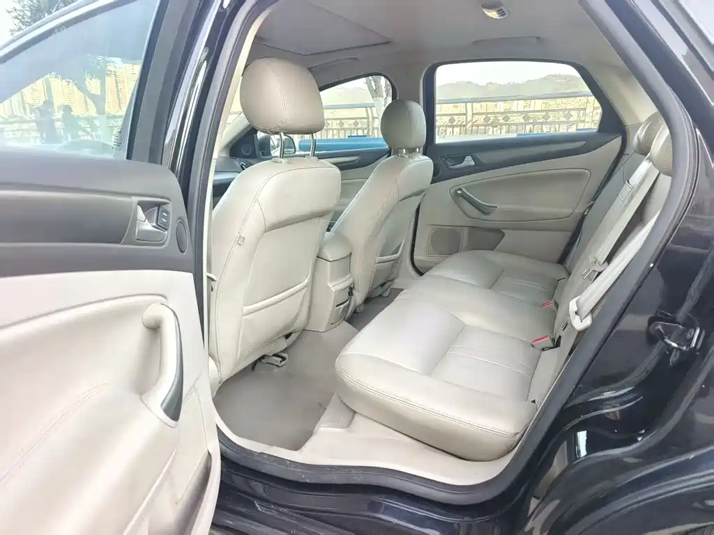 Ford Mondeo — миниатюра 9