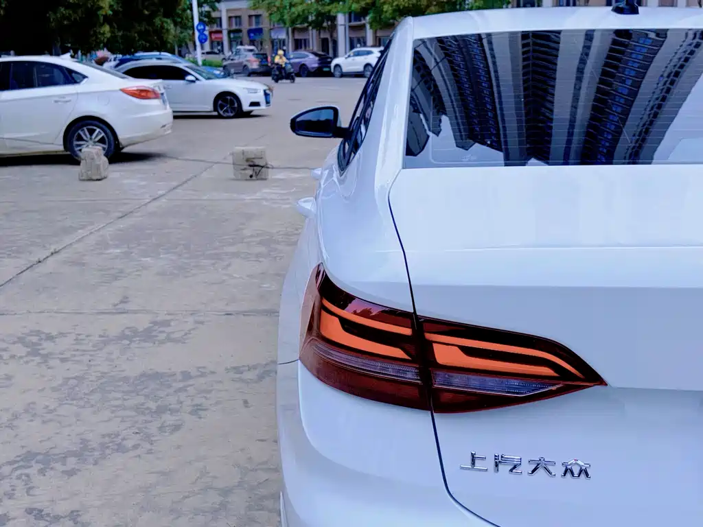 Volkswagen Lavida — миниатюра 19