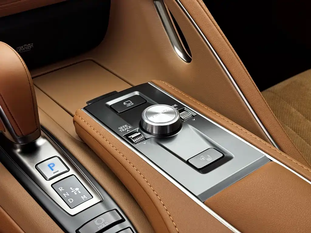 Lexus LC — миниатюра 12