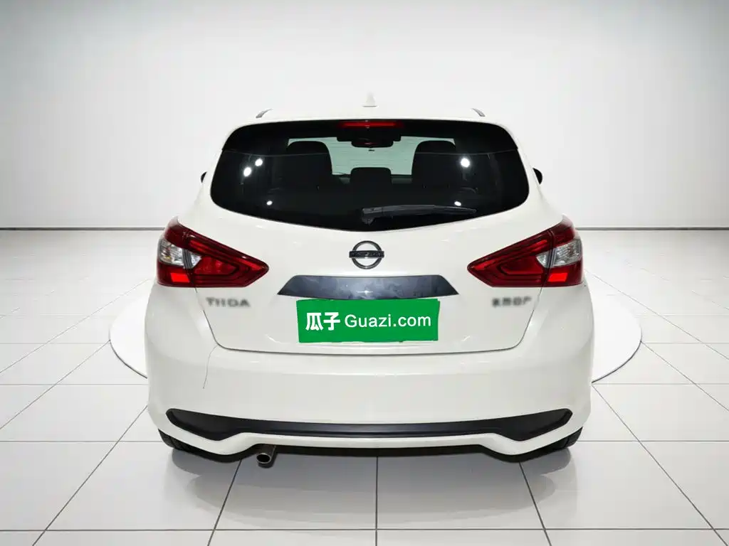 Nissan Tiida — миниатюра 5