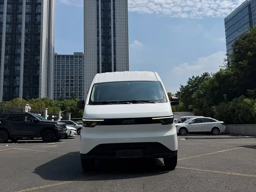 JMC E-Fushun — миниатюра 2