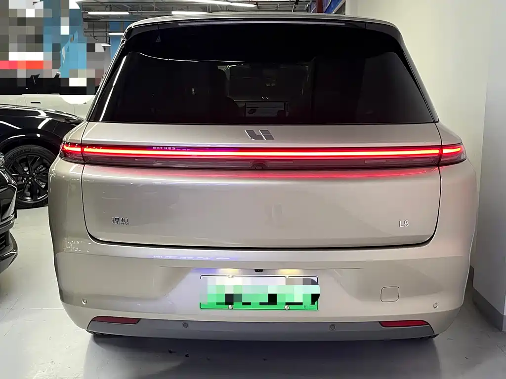 Li Auto IDEAL L8