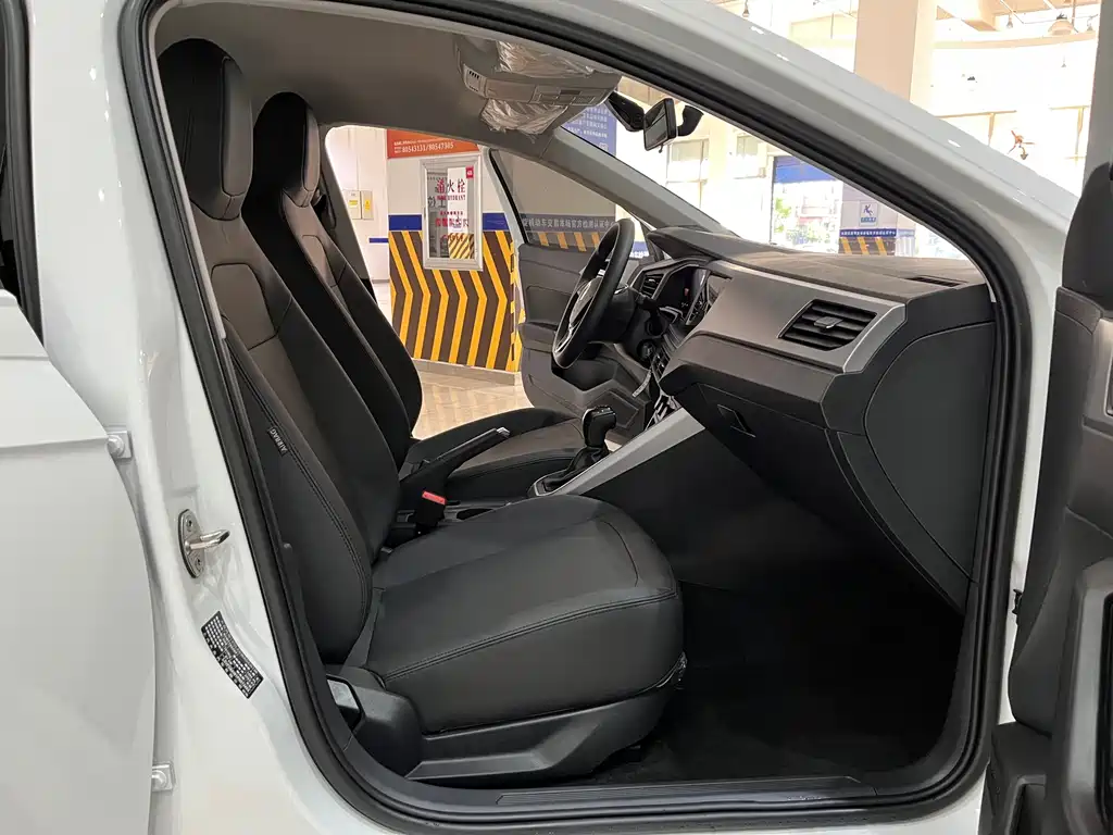 Volkswagen Polo 2023 Plus 1.5L AT