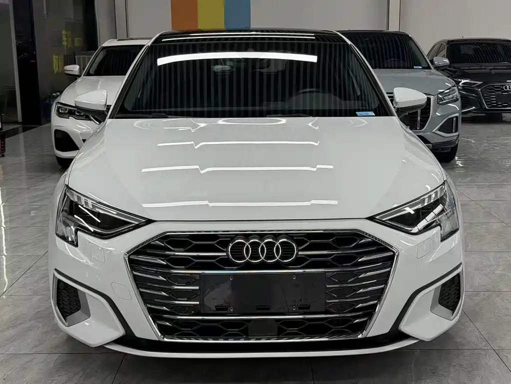 Audi A3 2023 Sportback 35 TFSI Luxury Sport