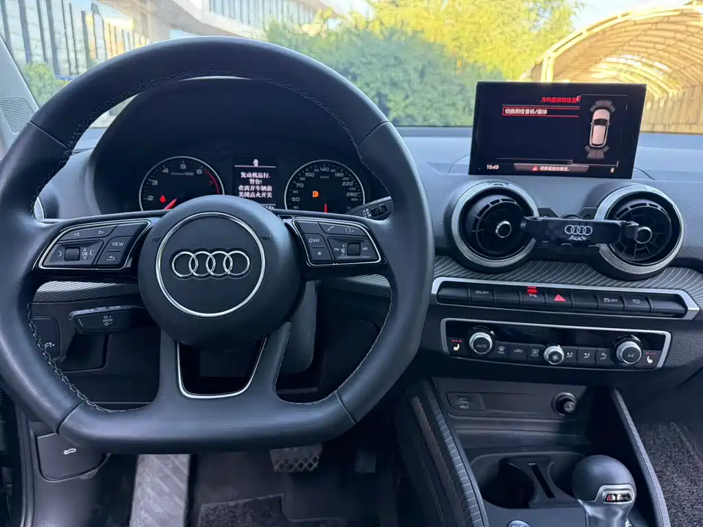 Audi Q2L — миниатюра 8