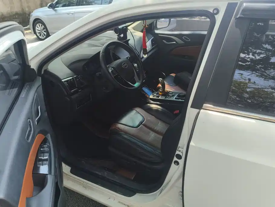 BYD Qin NEV — миниатюра 9