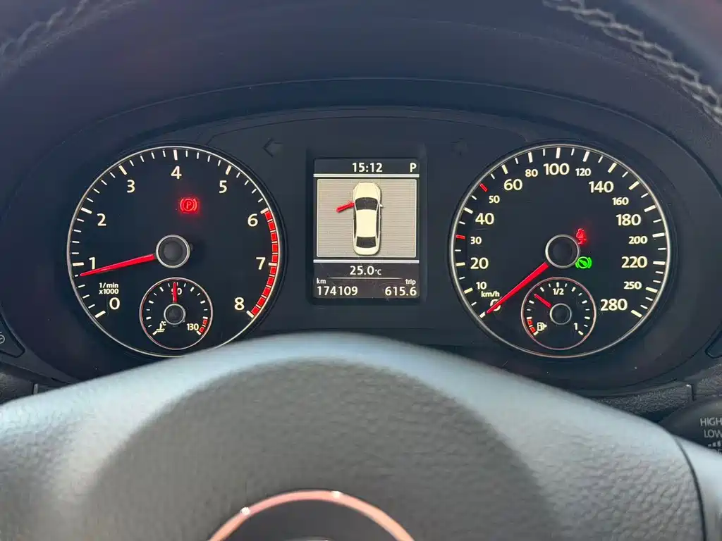 Volkswagen Passat — миниатюра 12