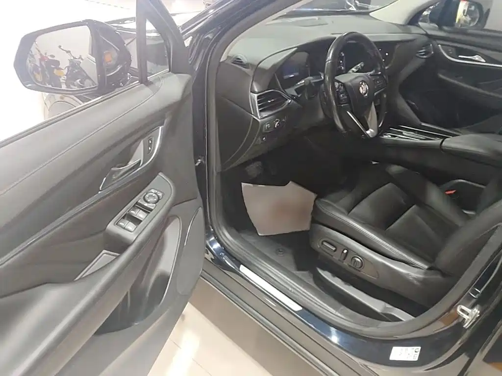 Buick Enclave — миниатюра 16