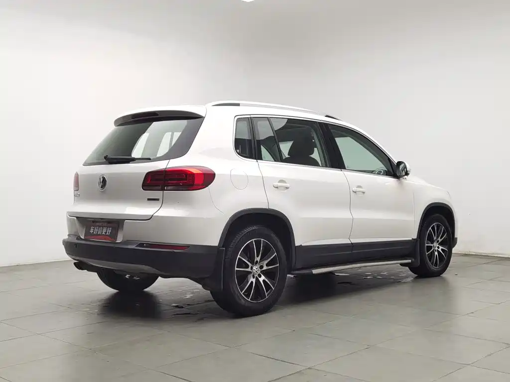 Volkswagen Tiguan — миниатюра 2