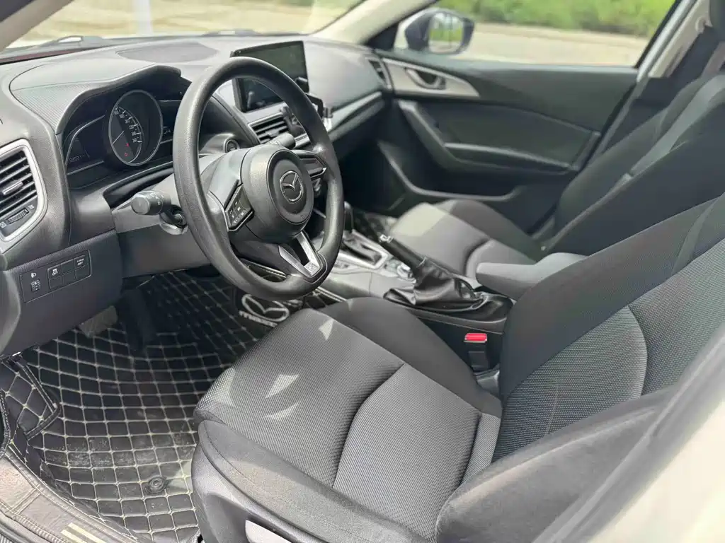 Mazda 3 Axela — миниатюра 4