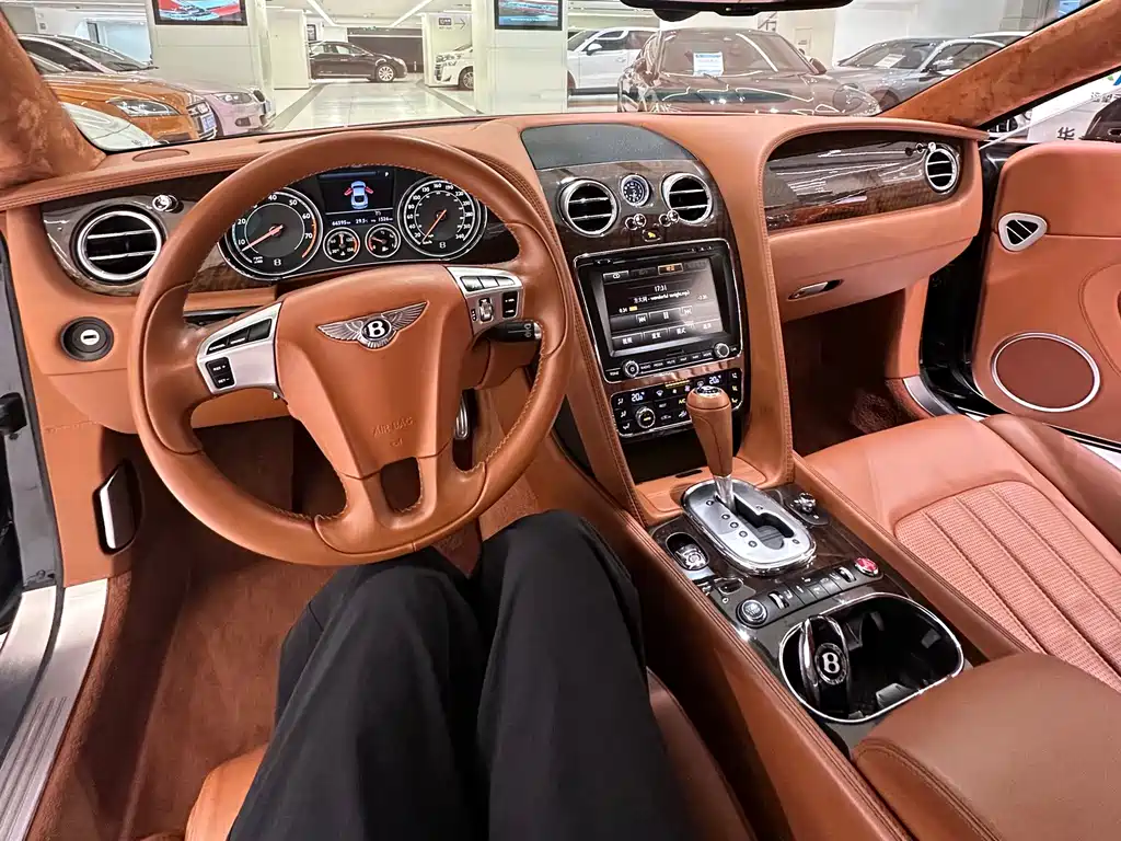 Bentley Continental — миниатюра 3