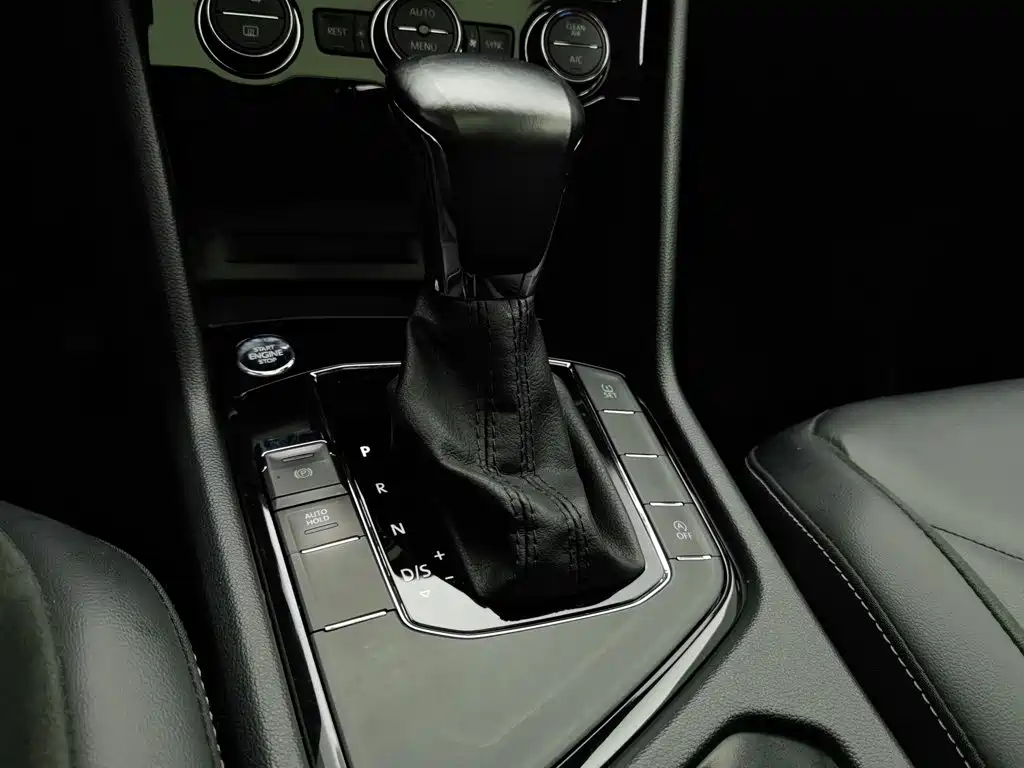 Volkswagen Tiguan L — миниатюра 13