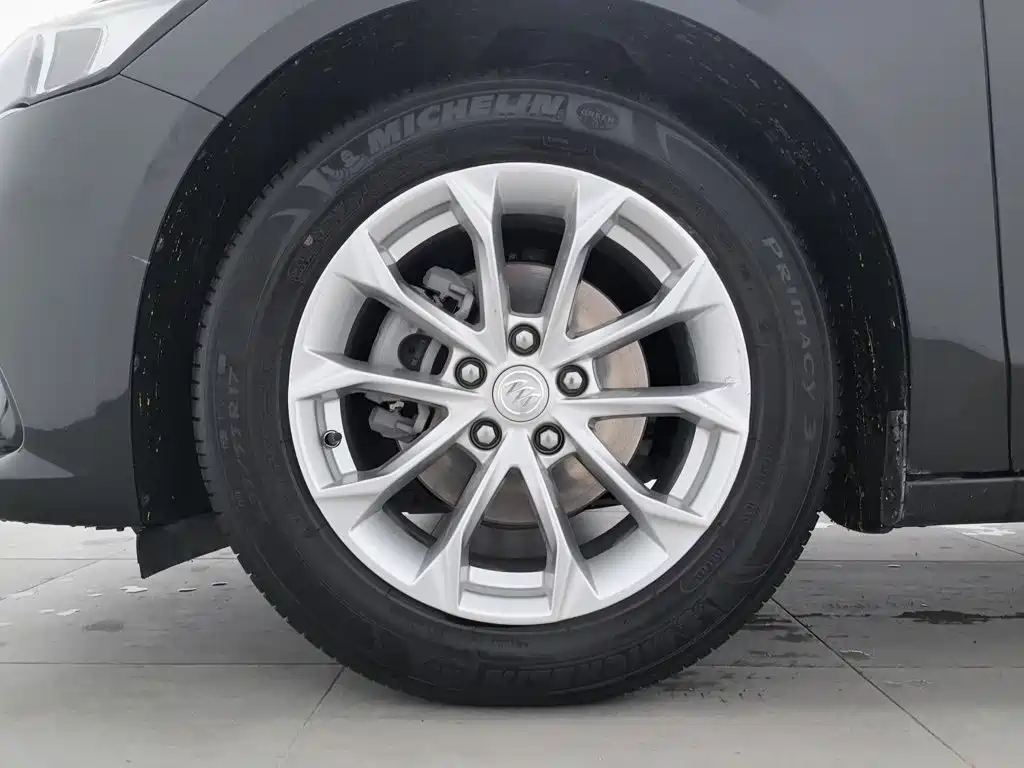 Buick LaCrosse — миниатюра 17