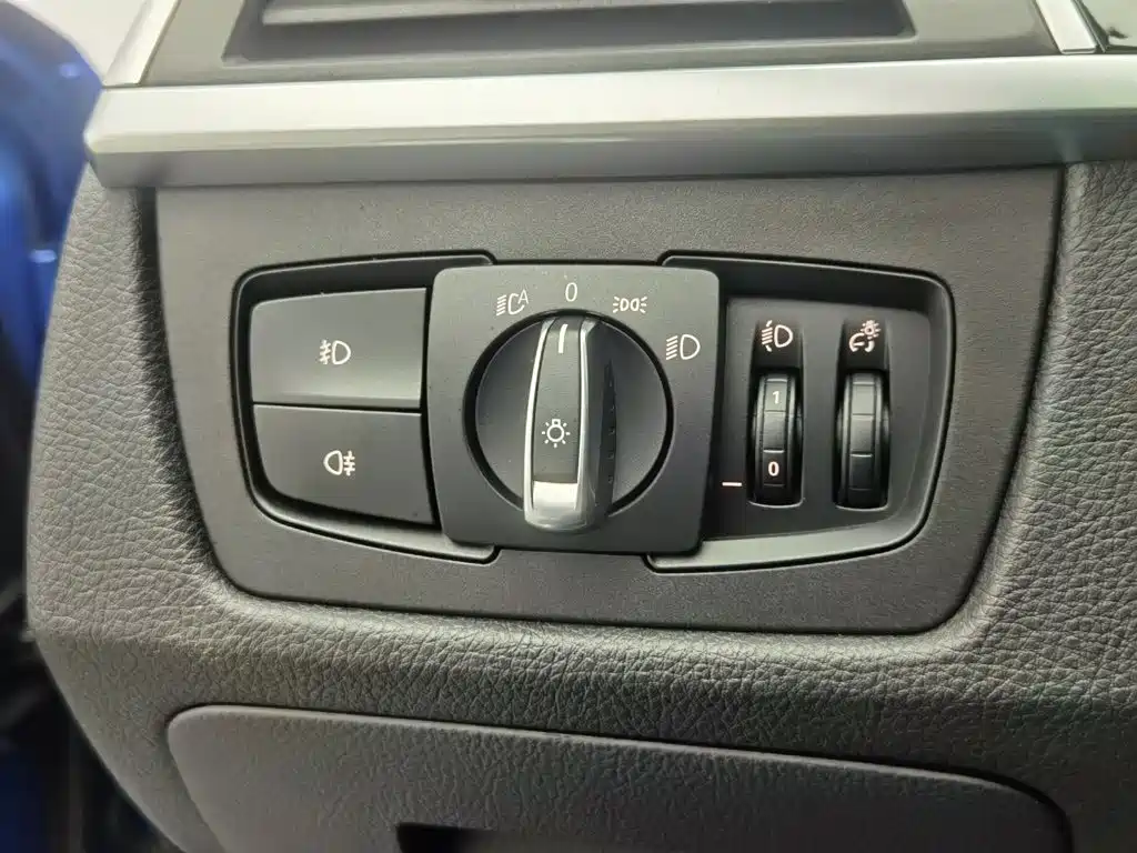 BMW 3 Series — миниатюра 21
