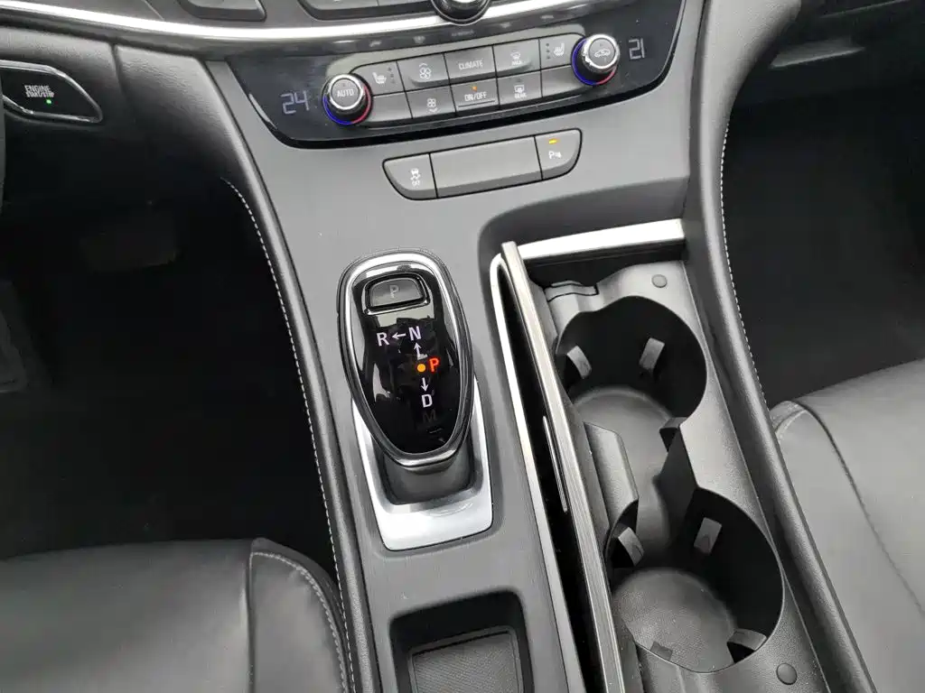 Buick LaCrosse — миниатюра 13